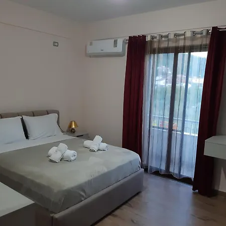Ari Villa Berat