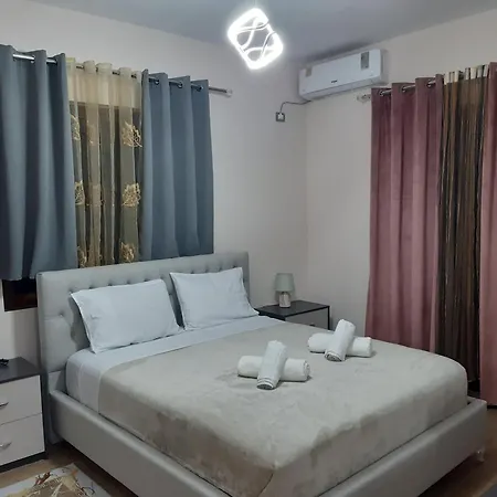 Ari Villa Berat