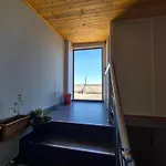Ari Villa *