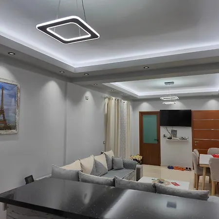 Ari Villa Berat